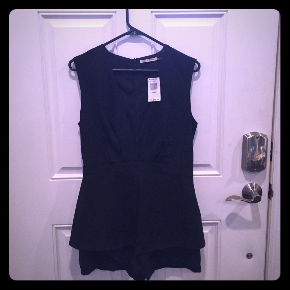 NWT Mustard Seed Romper, Size Large
